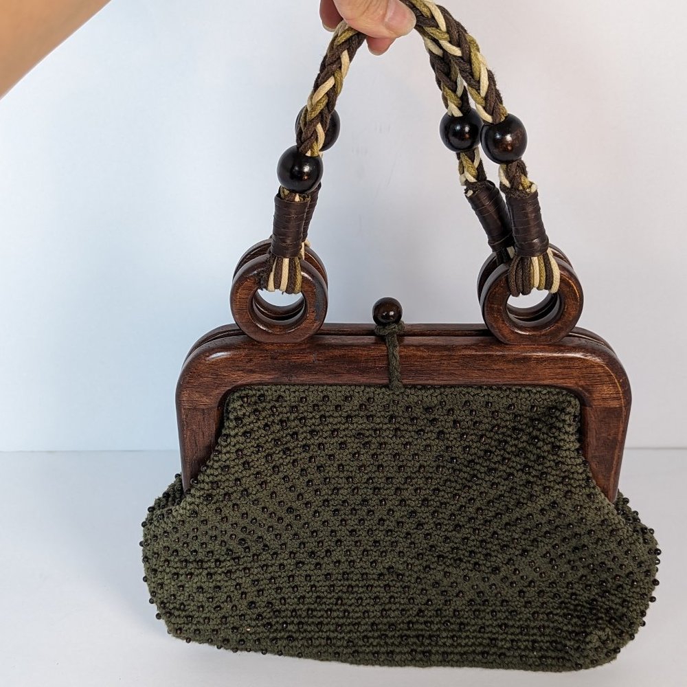 Express Green beaded Crochet Purse with wood